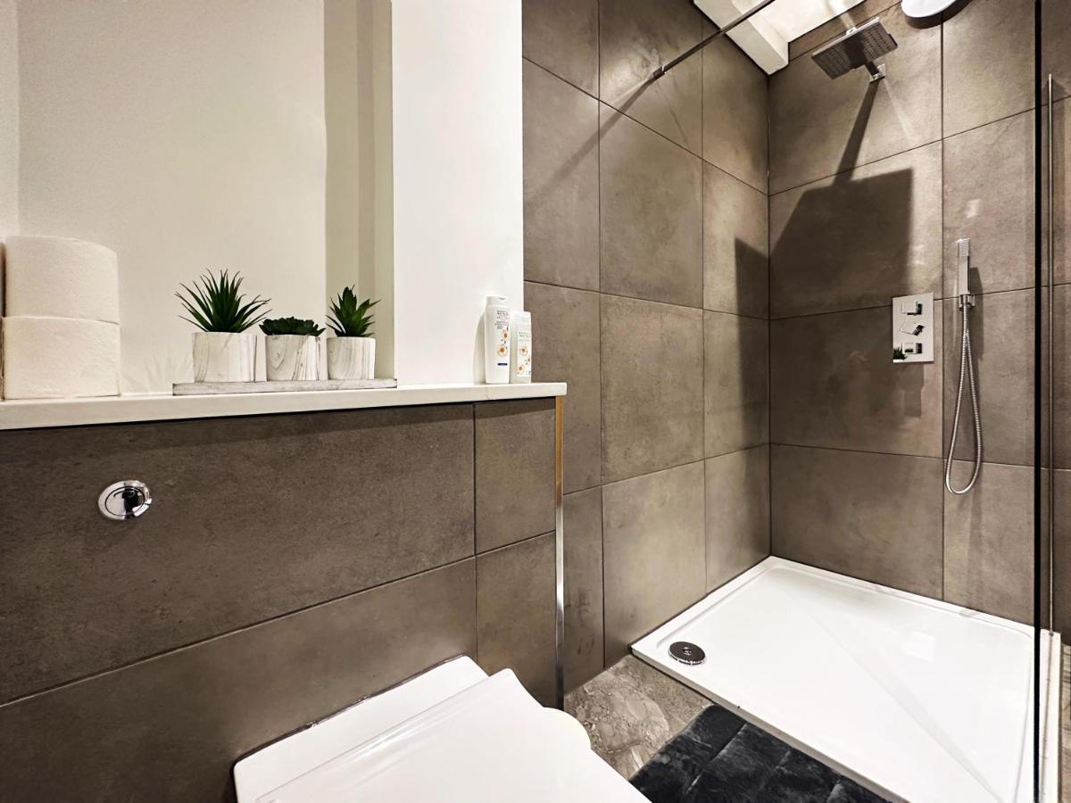 Liam Place Near Hyde Park - 1 Double Bed, 1 Sofa Bed, Spacious Apartment, Private Entrance Лондон Экстерьер фото