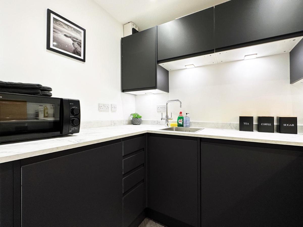 Liam Place Near Hyde Park - 1 Double Bed, 1 Sofa Bed, Spacious Apartment, Private Entrance Лондон Экстерьер фото