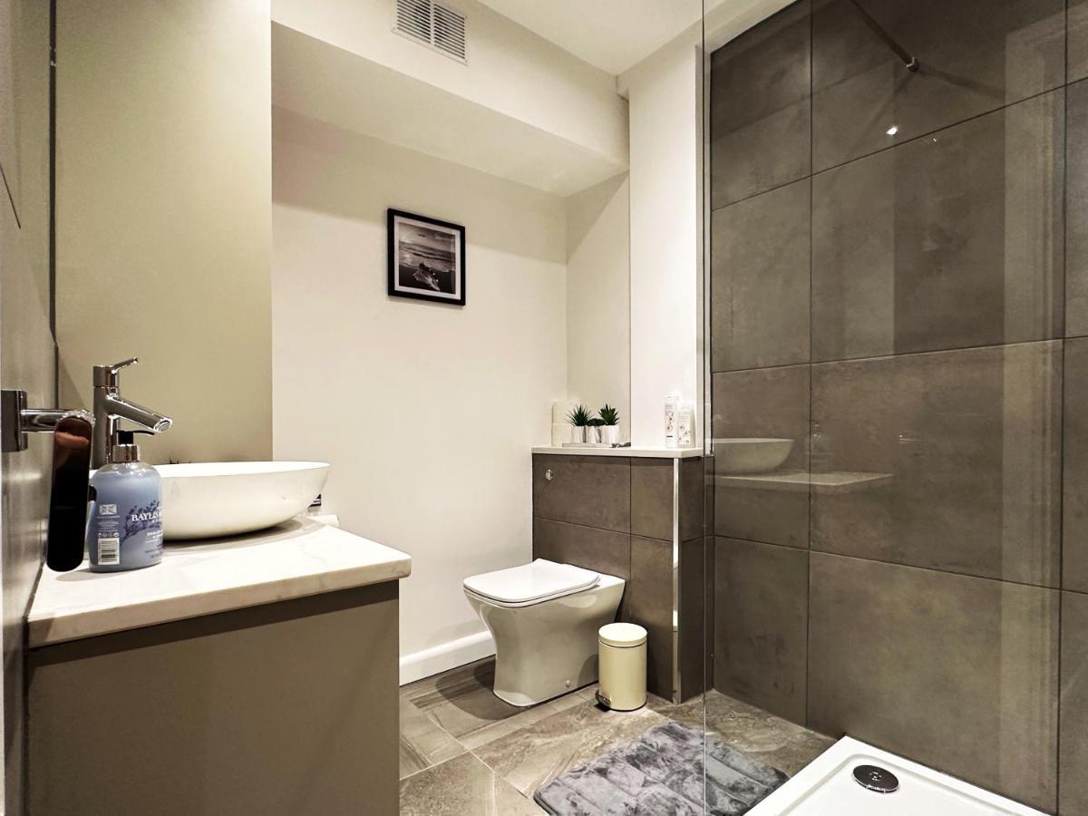 Liam Place Near Hyde Park - 1 Double Bed, 1 Sofa Bed, Spacious Apartment, Private Entrance Лондон Экстерьер фото